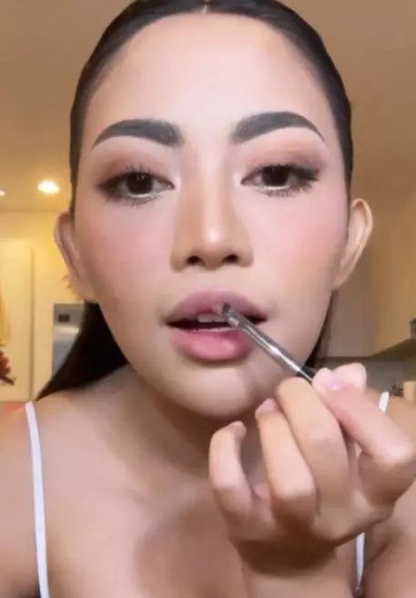 Tips glossy ombre lips ala Rachel Vennya Instagram