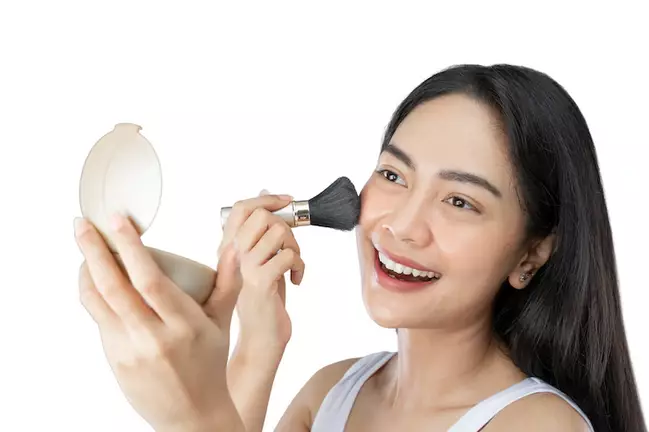 Cara perawatan wajah berjerawat ala Angela Gilsha Berbagai sumber