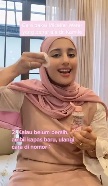Cara menggunakan micellar water yang tepat TikTok Cara menggunakan micellar water yang tepat TikTok
