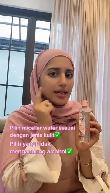 Cara menggunakan micellar water yang tepat TikTok Cara menggunakan micellar water yang tepat TikTok
