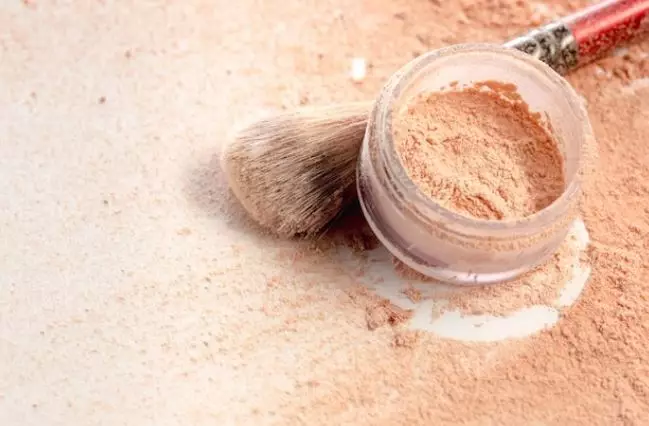 Cara gunakan BB Cushion untuk dapatkan riasan flawless freepik.com