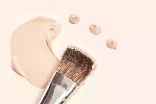 makeup ala pesinetron Rachquel Nesia  Berbagai sumber