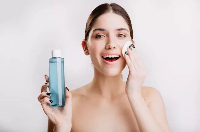 Skincare kulit sensitif ala Karina Nadila Berbagai sumber Skincare kulit sensitif ala Karina Nadila Berbagai sumber