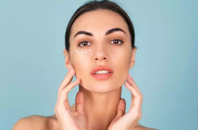 Skincare kulit sensitif ala Karina Nadila Berbagai sumber Skincare kulit sensitif ala Karina Nadila Berbagai sumber