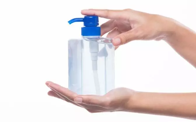 Tips perbaiki palet makeup yang pecah freepik.com