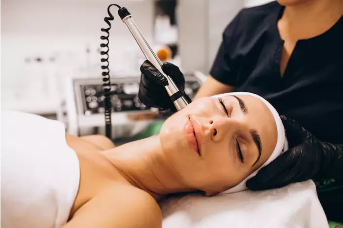 cara Lydia Kandou merawat kecantikan kulit Berbagai sumber cara Lydia Kandou merawat kecantikan kulit Berbagai sumber