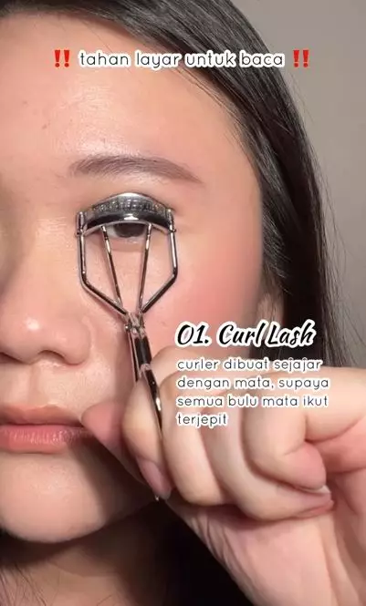 Trik aplikasikan maskara yang bikin bulu mata lebih lentik dan tahan lama Instagram Trik aplikasikan maskara yang bikin bulu mata lebih lentik dan tahan lama Instagram