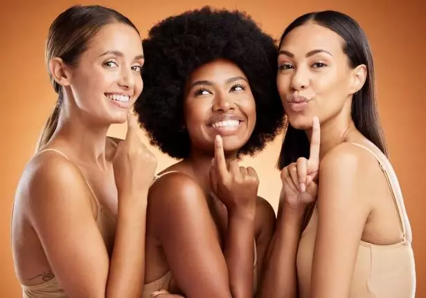 Cara eksfoliasi bibir pakai gula pasir freepik.com