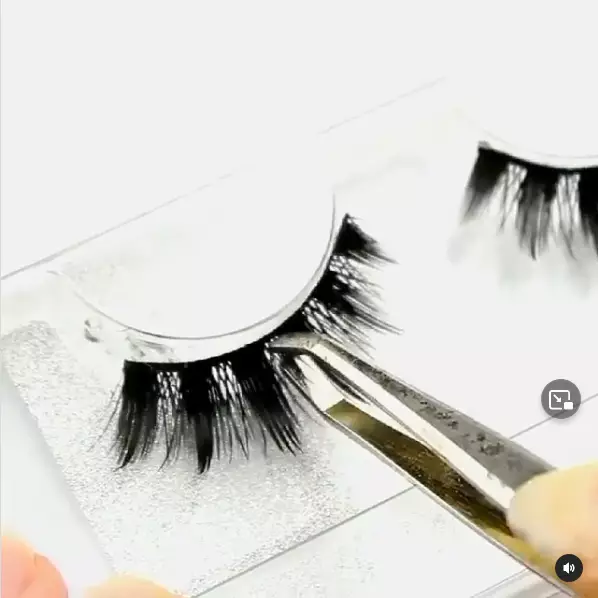 trik melepas bulu mata palsu tanpa bikin bulu rontok Berbagai sumber