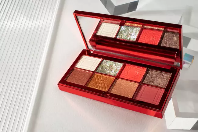 trik mempercantik mata ala Feni JKT 48 Berbagai sumber  trik mempercantik mata ala Feni JKT 48 Berbagai sumber