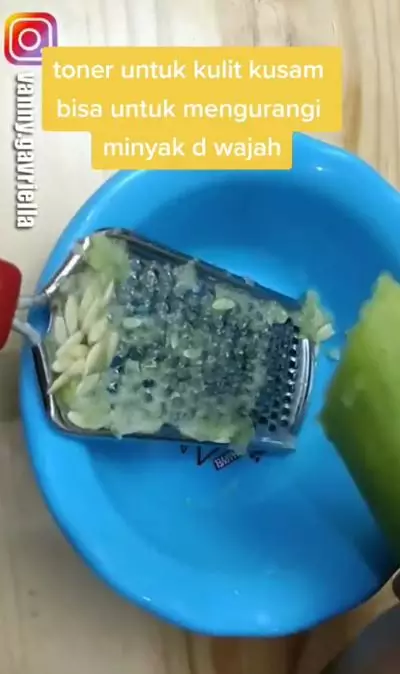 Cara membuat toner wajah untuk atasi flek hitam dan kusam TikTok Cara membuat toner wajah untuk atasi flek hitam dan kusam TikTok