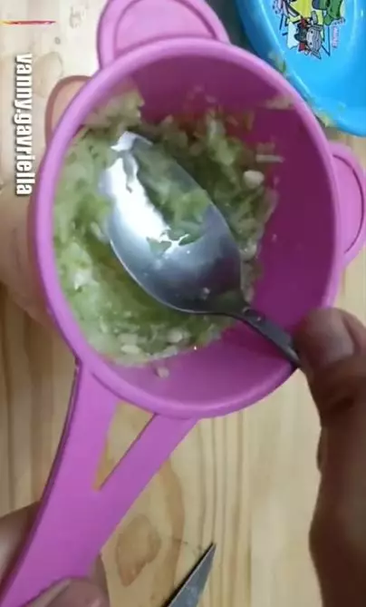 Cara membuat toner wajah untuk atasi flek hitam dan kusam TikTok Cara membuat toner wajah untuk atasi flek hitam dan kusam TikTok