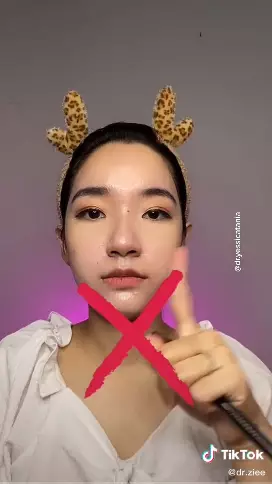 trik menggunakan maskara dan eyeliner Berbagai sumber