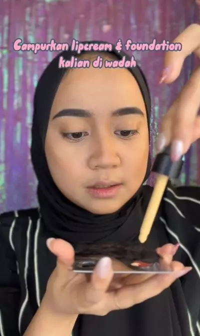 Cara membuat cream blush pakai 2 produk TikTok