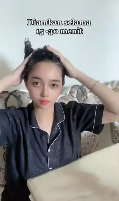 Cara membuat masker rambut untuk atasi kering dan kusam pakai 2 bahan alami Berbagai sumber Cara membuat masker rambut untuk atasi kering dan kusam pakai 2 bahan alami Berbagai sumber