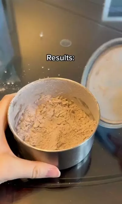 Cara membuat dry shampoo yang hanya butuh 3 bahan dapur Berbagai sumber Cara membuat dry shampoo yang hanya butuh 3 bahan dapur Berbagai sumber