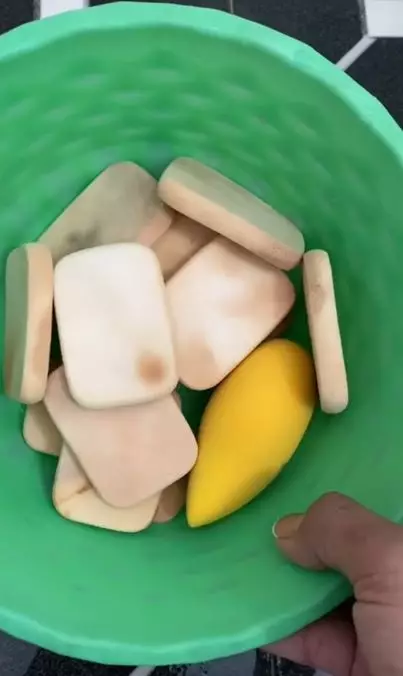 Cara bersihkan spons bedak hanya pakai 1 produk mandi Berbagai sumber Cara bersihkan spons bedak hanya pakai 1 produk mandi Berbagai sumber