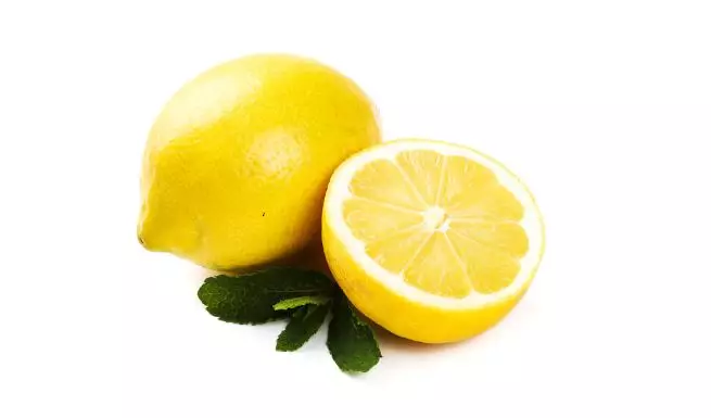 8 masalah kulit yang disebabkan lemon freepik.com 8 masalah kulit yang disebabkan lemon freepik.com