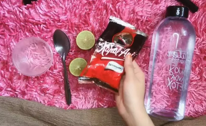 Cara membuat scrub untuk atasi siku dan lutut hitam pakai 2 bahan dapur Berbagai sumber Cara membuat scrub untuk atasi siku dan lutut hitam pakai 2 bahan dapur Berbagai sumber