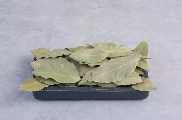 cara atasi rambut patah menggunakan bahan alami Berbagai sumber