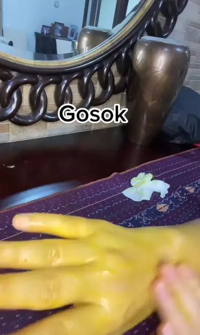 Cara menghilangkan kerutan pada tangan cuma pakai 4 bahan dapur Berbagai sumber Cara menghilangkan kerutan pada tangan cuma pakai 4 bahan dapur Berbagai sumber