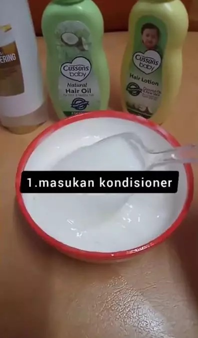 Trik membuat pelembap rambut keriting pakai 3 hair produk Berbagai sumber