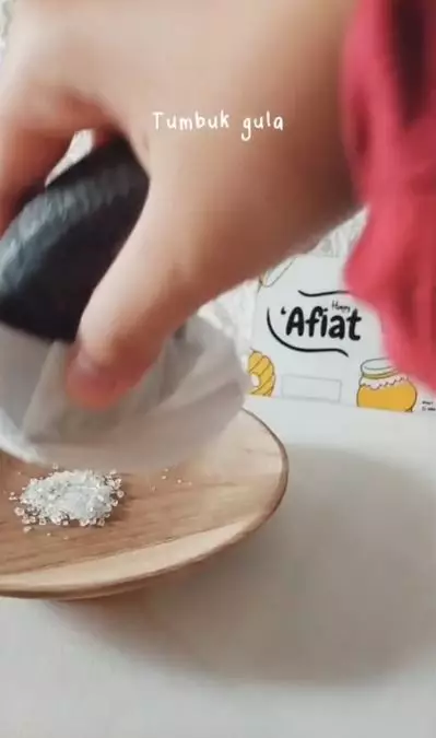 Cara membuat masker eksfoliasi pakai 2 bahan dapur Berbagai sumber Cara membuat masker eksfoliasi pakai 2 bahan dapur Berbagai sumber