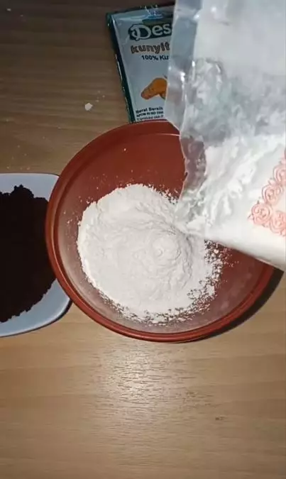 Cara atasi hiperpigmentasi tangan dan kaki pakai 4 bahan dapur Berbagai sumber Cara atasi hiperpigmentasi tangan dan kaki pakai 4 bahan dapur Berbagai sumber