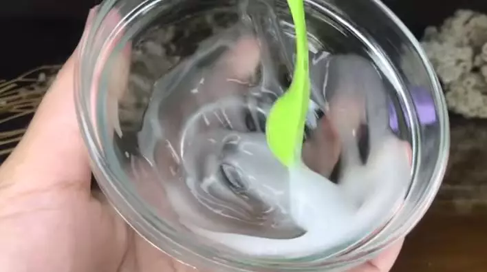 cara membuat serum alis dari bahan alami berbagai sumber