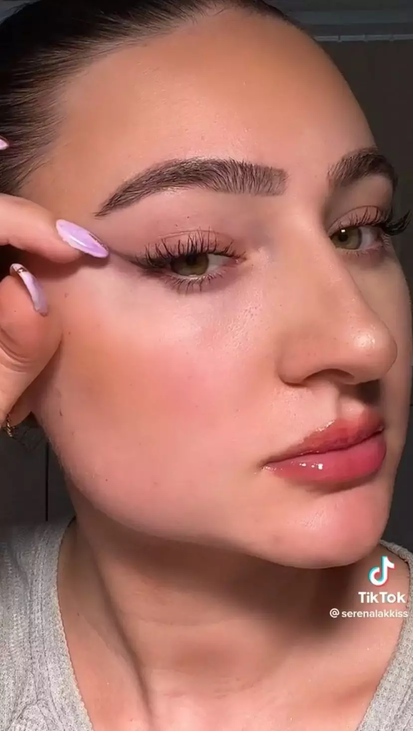 Eyelener dari alat dapur Istimewa