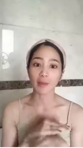 rahasia makeup ala Bunga Zainal berbagai sumber rahasia makeup ala Bunga Zainal berbagai sumber