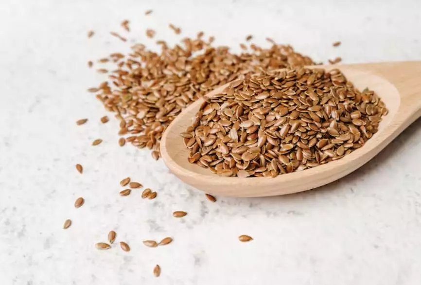 Cara memanjangkan rambut pria pakai hair serum dari 2 bahan alami Berbagai sumber