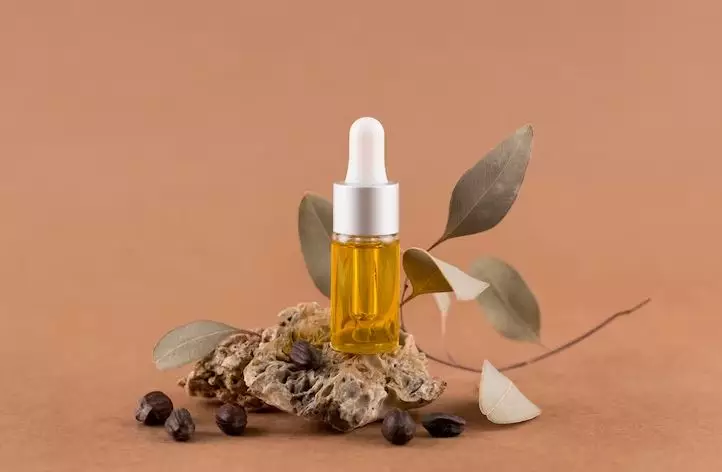Trik merawat kulit kepala pakai hair oil dari 5 bahan alami Berbagai sumber