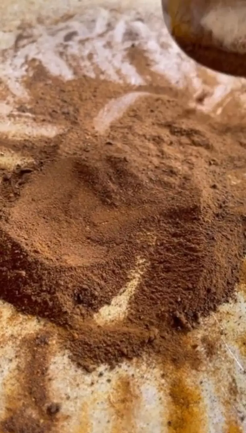 kantong mata dan tangan auto cerah © berbagai sumber