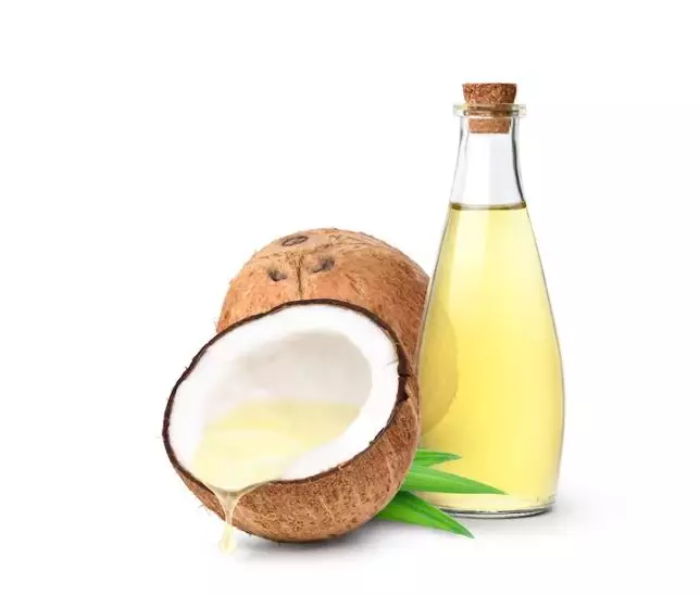 Trik membersihkan ketombe kering hanya butuh 2 jenis minyak alami Berbagai sumber Trik membersihkan ketombe kering hanya butuh 2 jenis minyak alami Berbagai sumber