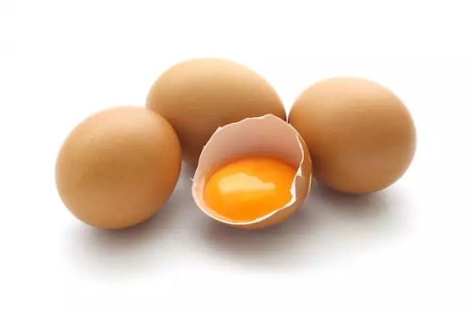 Trik memperkuat rambut berwarna agar tak mudah patah pakai 4 bahan alami Berbagai sumber