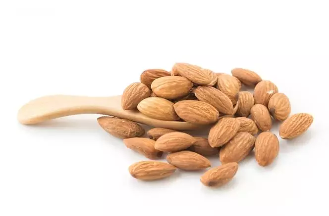 Cara lembapkan wajah pakai face lotion dari 1 jenis biji-bijian Berbagai sumber