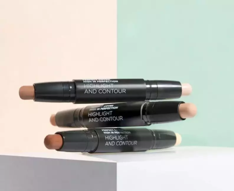 buat lesung pipi pakai 1 alat © 2023 brilio.net