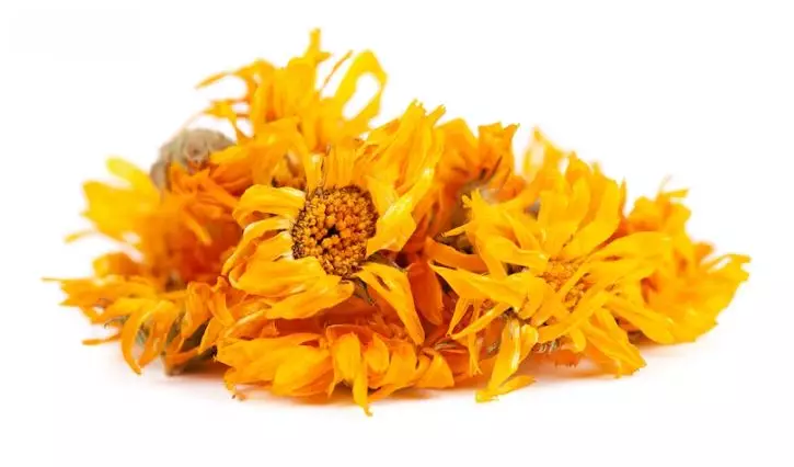 Cara atasi rambut rontok dan kering cuma pakai vitamin dari 1 jenis bunga Berbagai sumber