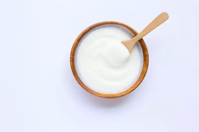 Trik melembutkan rambut kering cuma pakai 3 bahan dapur Berbagai sumber Trik melembutkan rambut kering cuma pakai 3 bahan dapur Berbagai sumber