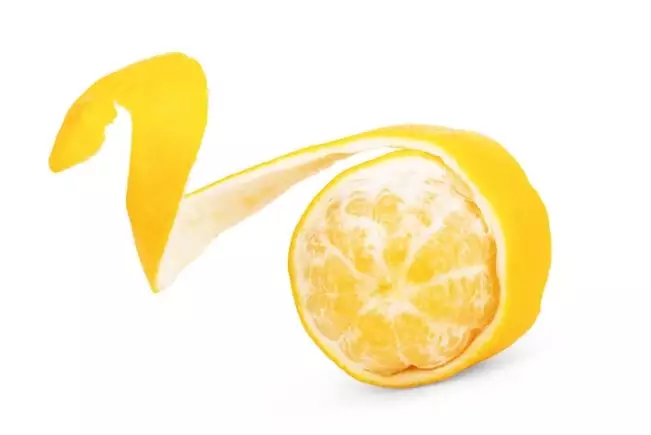 Trik pudarkan flek hitam pakai face oil dari 1 jenis kulit buah Berbagai sumber