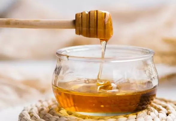 Cara membuat masker untuk atasi bopeng dan komedo pakai 2 bahan alami Berbagai sumber