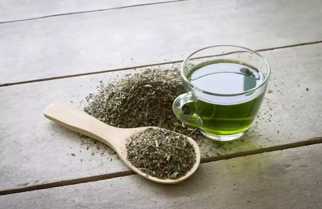 Cara mengatasi pori-pori besar dan komedo pakai 1 bahan minuman Berbagai sumber