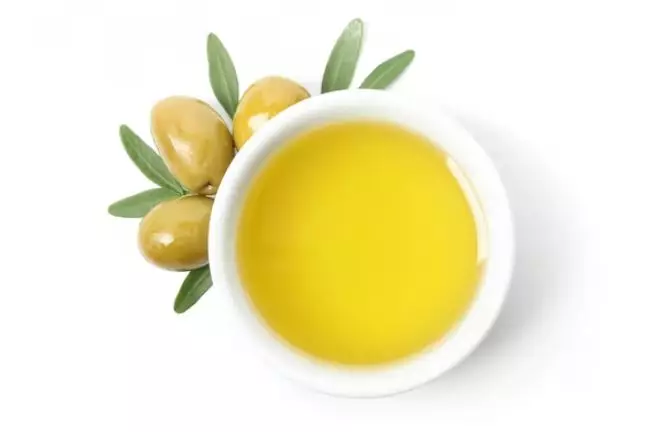 Trik menghaluskan tumit pecah-pecah pakai 2 jenis minyak Berbagai sumber Trik menghaluskan tumit pecah-pecah pakai 2 jenis minyak Berbagai sumber