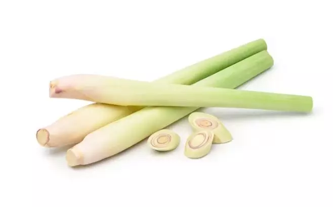 Trik mengecilkan pori-pori wajah cuma butuh 1 bumbu masakan Berbagai sumber