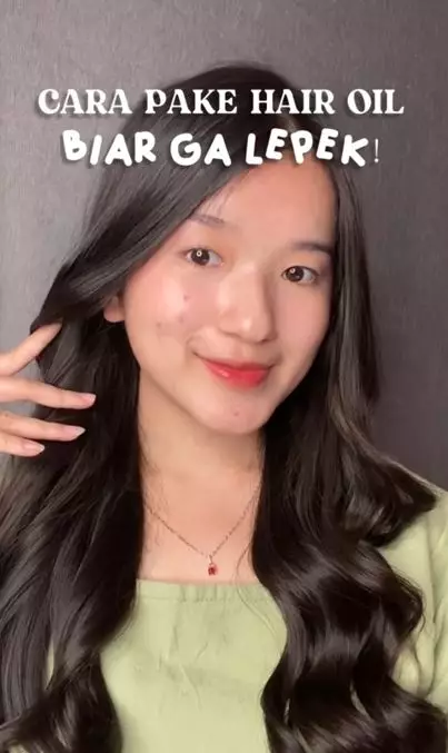 Trik menggunakan hair oil agar antilepek Berbagai sumber