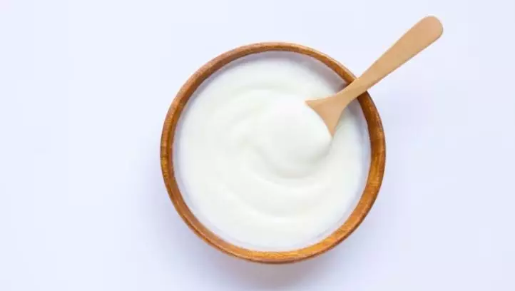 Atasi kulit kepala kering berkerak pakai 1 jenis olahan susu Berbagai sumber Atasi kulit kepala kering berkerak pakai 1 jenis olahan susu Berbagai sumber