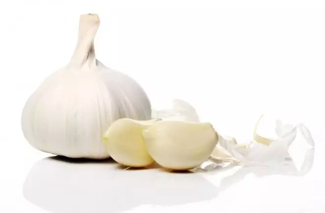 Atasi bisul bernanah secara alami dengan 1 bumbu dapur Berbagai sumber