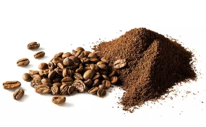 Pudarkan stretch mark usai melahirkan Berbagai sumber