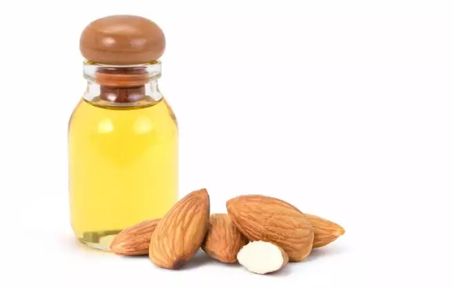 Bikin bibir merah alami dan antikering Berbagai sumber Bikin bibir merah alami dan antikering Berbagai sumber